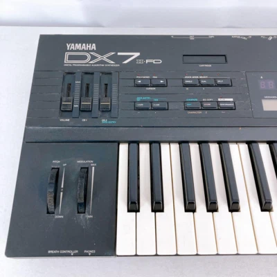 YAMAHA DX7II-FD Digital Programmable Algorithm Synthesizer used - Image 1 of 4