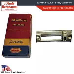1955-1956 Dodge Map & Courtesy Light Lamp Switch & Mounting Plate 1622439 NOS - Picture 1 of 8