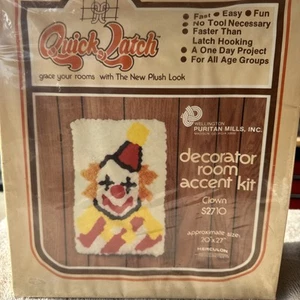 Vintage Clown Latch Hook Rug Wall Hanging Kit Quick Latch sealed - Picture 1 of 4