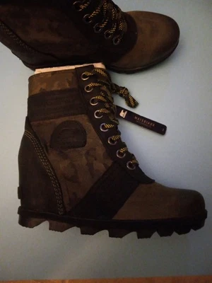 Sorel Lexie NWT Black Green Leather Canvas Camo Wedge Waterproof Boots - Image 1 of 4