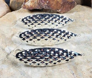 3 Pro Diamond Weedless Spoons Silver Lacquered Size 1-1/8 oz Troll Cast Jigging - Picture 1 of 3