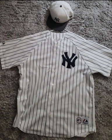 Vintage New York Yankees BLANK Majestic Jersey XL SNAPBACK Cover