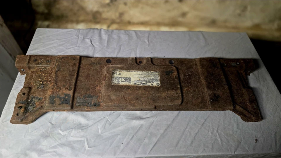 Cubierta metálica del radiador Buick Skylark 197-1972 Foto 1 de 2