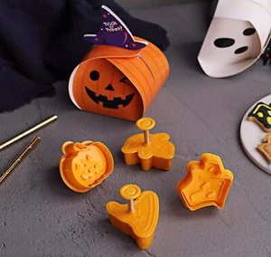 4 Pcs Set Happy Halloween Party DIY Handmade Cookie Biscuit Cutter - Picture 1 of 3