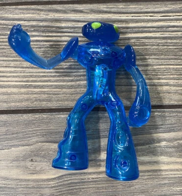 Figura de acción McDonalds 2011 Blue Echo Ben Ultimate Alien Happy Meal juguete para niños Foto 1 de 4