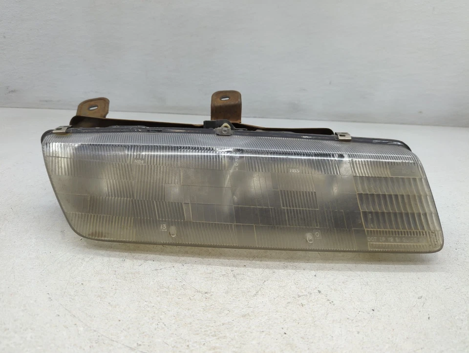 1991-1995 Saturn Sl Passenger Right Oem Head Light Headlight Lamp RVVIC - Image 1 of 4