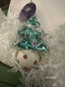 Christopher Radko Ornament FESTLICHER FELL Weihnachtsbaum auf Kugel Neu mit Etikett im Karton - Bild 1 von 6