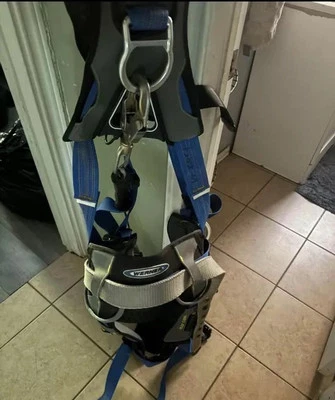 Arnés estándar Werner ProForm F3 H013005 patas de conexión rápida 2XL Foto 1 de 4