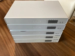 5x Sophos XG 135 - Rev. 3 - Zapora ogniowa XG135 R3 z zasilaczem i licencją domową aktywna - Zdjęcie 1 z 8