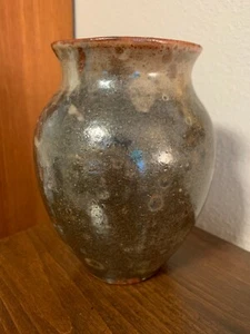 STUDIO POTTERY HANDCRAFTED VASE WITH METALIC FINISH - Picture 1 of 5