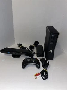 Xbox 360 Model 1439 Slim Bundle. - Picture 1 of 5