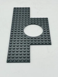 Lego 18601 Placa Modificada 12 x 24 con 6 x 6 Recortes Cuadrados y Recorte Redondo - Imagen 1 de 3