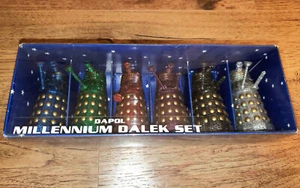 Doctor Who - RARE DAPOL MILLENNIUM DALEK SET - Complete w/ all 6 in Display Box - Picture 1 of 2