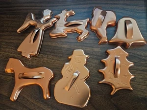 Vintage Christmas Copper Color Metal Cookie Cutters - Lot of 7 - Picture 1 of 1