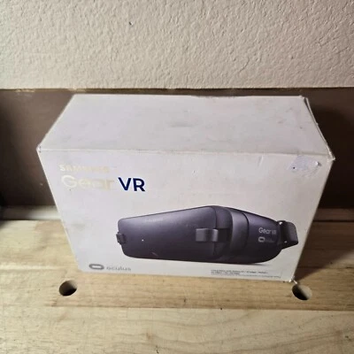 Samsung Gear VR SM-R323 Virtual Reality Headset USB-C Galaxy S6 S7 Edge Note 5 - Image 1 of 3