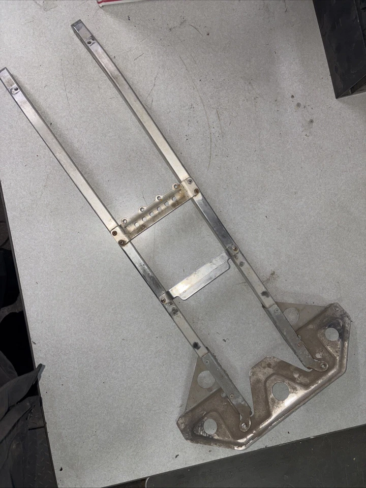 Soporte de asiento Arctic Cat 2010 f8 efi usado Foto 1 de 2