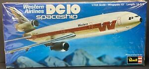 Revell 1:144 Western Airlines DC-10 Spaceship Vintage Model Kit H-141, Complete