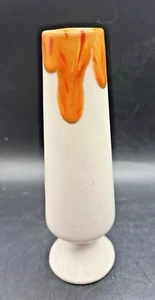 MCM Keramik Vase mit weißen Knospen und oranger Tropfglasur - Bild 1 von 5