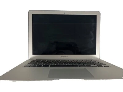 Macbook Air 2015, Used ,core i5 1.6 ghz - Image 1 of 4