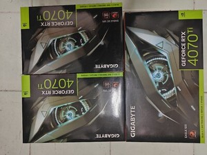 GIGABYTE GeForce RTX 4070 Ti EAGLE OC 12GB GDDR6X Scheda Grafica ULTIMA DIPONIBI