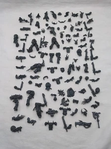 Menge (50+) Warhammer 40k und Fantasy Teile und Stücke - Bild 1 von 7