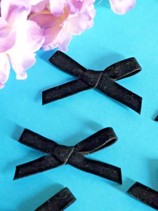 006# CHARMANTS NOEUDS EN VELOURS NOIR LOT DE 6 POUR TOUTES CRÉATIONS ÉP. VINTAGE - Photo 1 sur 3