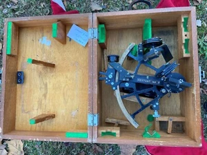 TAMAYA & Co. LTD. Sextant No. 38364 In Original Case martime navigational instr - Picture 1 of 12