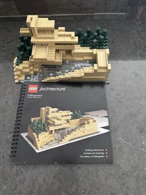 LEGO ARCHITECTURE 21005 : Frank Lloyd Wright Fallingwater Complete w Manual - Image 1 of 4