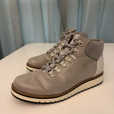 Botas de senderismo White Mountain Clifton para mujer 8M gris/taupe con cordones Foto 1 de 4