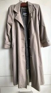 Classic vintage English-style raincoat by american brand London Fog - Picture 1 of 10