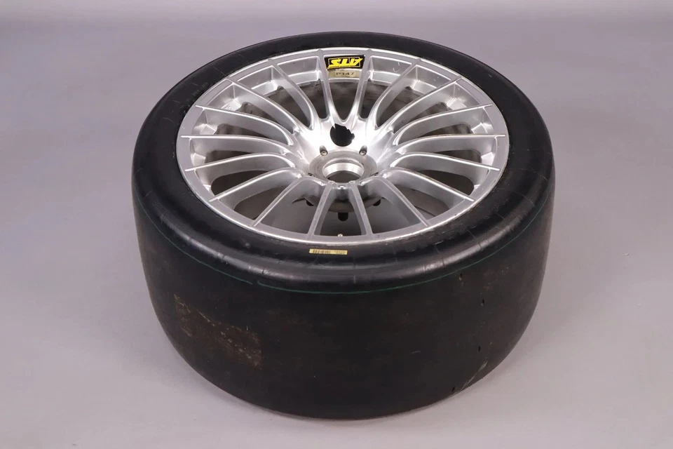 Mercedes CLK DTM ATS Rennsportrad 11x18" mit Dunlop Slicks - Bild 1 von 4