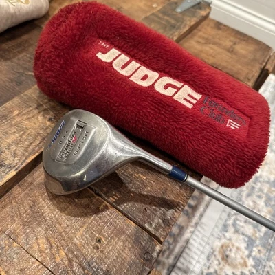 Founders Club THE JUDGE Driver 10.5° Graphite Regular RH 44.5” W/ Headcover - Image 1 of 4