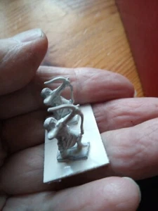 Giochi di Guerra Figure in Metallo Bianco x 16 Barbari / 15mm - Foto 1 di 2