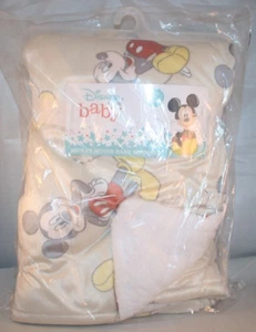 Cudlie Disney Baby Mickey Mouse Gift Sherpa Security Blanket - New with Tags - Picture 1 of 2