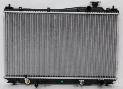 Conjunto de radiador TYC 2354 para Honda Civic 1,7 L L4 transmisión automática modelos 2001-2005 Foto 1 de 4