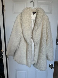 Torrid White Furry Open Face Jacket Size 1 - Picture 1 of 3