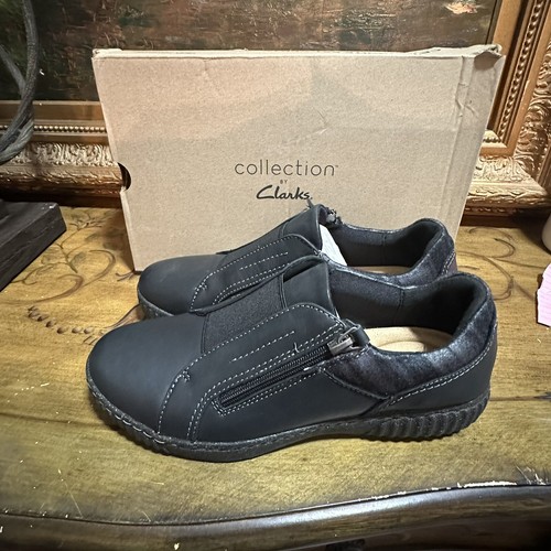 Clarks Donna Caroline Cove Oxford Pelle Nera 9 5 M NUOVE Piatte Cerniera NUOVE IN SCATOLA