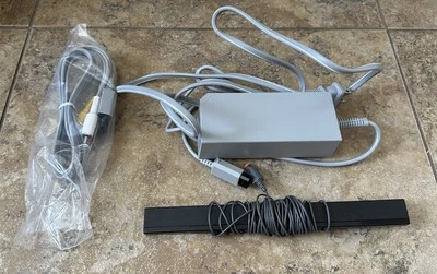 Accesorios Nintendo Wii RVL-014 Sen Bar, cables AV RVL-009, adaptador de CA RVL-022 Foto 1 de 4