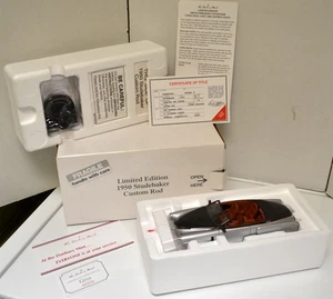 1950 Studebaker Custom Rod Maßstab 1:24 Druckguss Danbury neuwertig mit Box, Titel, Papier - Bild 1 von 10