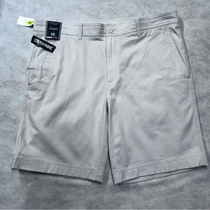 Neu mit Etikett Roundtree & Yorke klassische beige Cargotaschenshorts vorne flach Tasche für Herren 38 - Bild 1 von 6