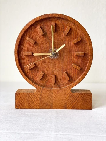 Vintage RARE Mid/Post-Mod Victor Contempo Oak Wood Mantel Clock 1980s from LA Cover