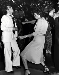 Jacqueline Bisset Studio 54 Print 11 x 14 - Picture 1 of 3