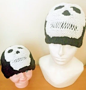 TOTENKOPF BEANIE MÜTZE; weiß auf schwarz; handgestrickt; alle Größen ab 6€ bestellen - Bild 1 von 4