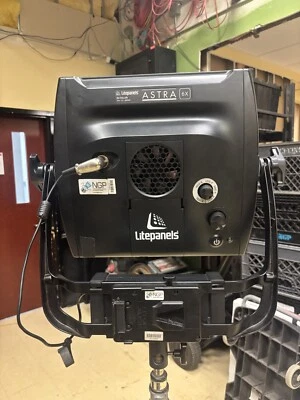 (OVERHEATS) Litepanels Astra 6X Bi-Color With Litepanels V-Mount Battery Bracket - Image 1 of 4
