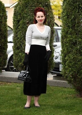 Womens New Black Crush Velvet Skirt Long Gothic Range Ladies Plus Size Ladies - Image 1 of 4