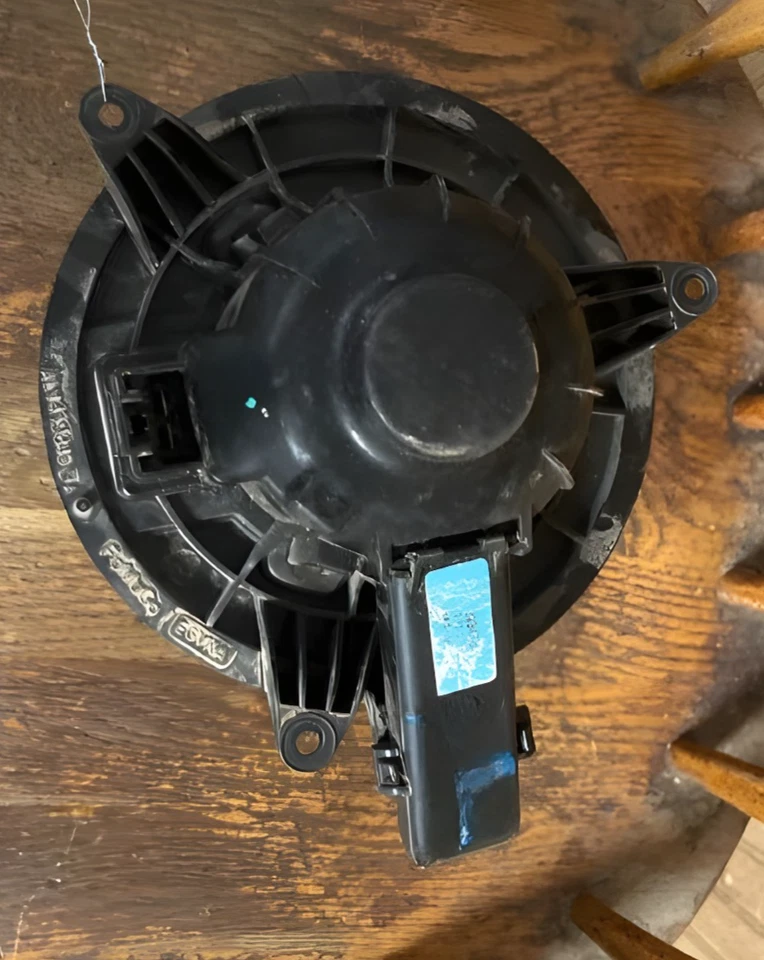 2009-2017 Ford Expedition Blower Motor OEM - Image 1 of 4