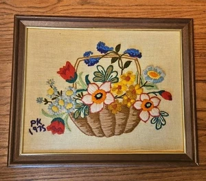 Vtg Needlework Crewel Floral Flower Boho Cottage Granny Core Framed 15.5”x 12.5” - Picture 1 of 5