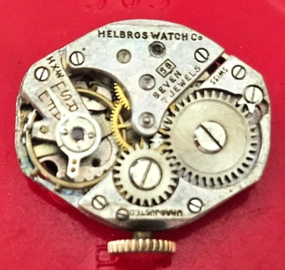 HELBROS 58 17J SWISS WATCH MOVEMENT (BALANCE RUNS WITH ROTATION)  LOT.325 - Image 1 of 3