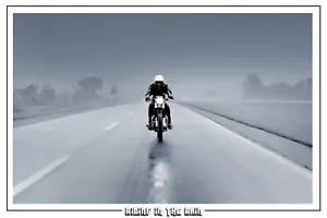 TARJETA POSTAL COLECCIÓN FLASH "Riding in the Rain" / por Flash Productions, LLC - Imagen 1 de 1