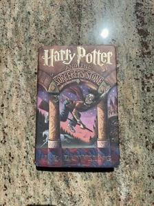 Harry Potter & The Sorcerer’s Stone Hardcover 1st American Edition Printing 1998 - Picture 1 of 5